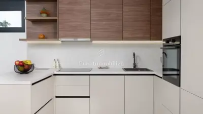 Vila 140 m², Rovinj - bazen i vrt okruženi prirodom - 12