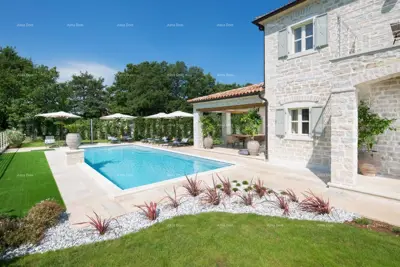 Vila 372 m², Barat - bazen i okućnica 1.611 m² - 3