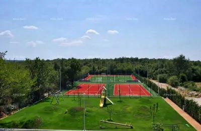 Vila 372 m², Barat - bazen i okućnica 1.611 m² - 21
