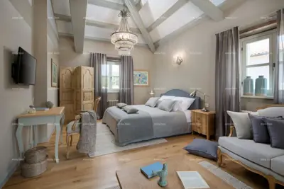 Vila 372 m², Barat - bazen i okućnica 1.611 m² - 13