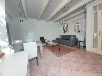 Wohnung 80 m², Rovinj - 2 Schlafzimmer und Terrasse