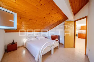 Kuća 210 m², Pasadur - uz more i vez za plovilo - 12