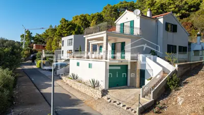 Kuća 210 m², Pasadur - uz more i vez za plovilo - 2