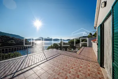 Kuća 210 m², Pasadur - uz more i vez za plovilo - 3