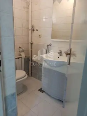Haus 228 m², Lučko, ruhige Straße und 3 Etagen - 17