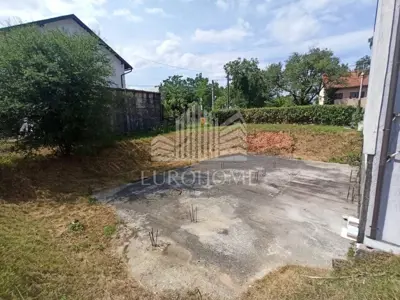 Haus 228 m², Lučko, ruhige Straße und 3 Etagen - 20
