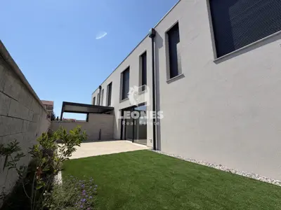 House in Novigrad, peaceful surroundings and landscaped yard - 3