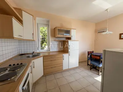 Stan u Opatiji Centar, pogled na more i balkon - 8