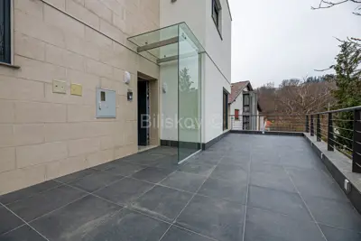 Mlinovi, stan površine 152 m², terasa, vrt, garaža, parking - 7