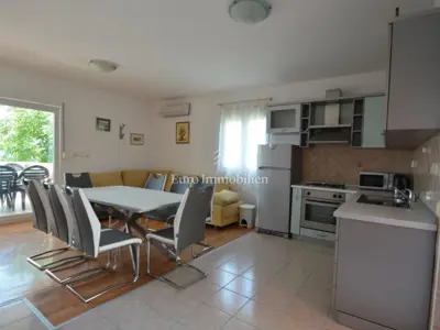 Kuća 280 m², Maslenica - 100 m od mora i bazen - 4