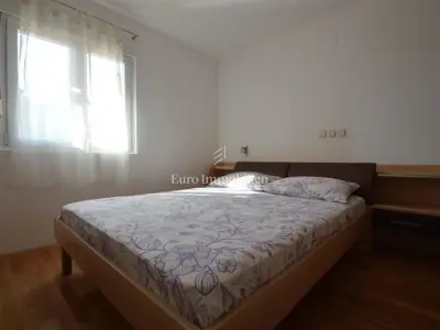 Kuća 280 m², Maslenica - 100 m od mora i bazen - 10