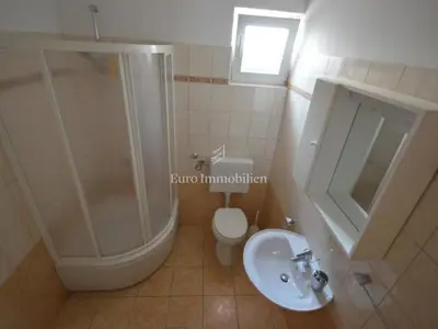 Kuća 280 m², Maslenica - 100 m od mora i bazen - 8