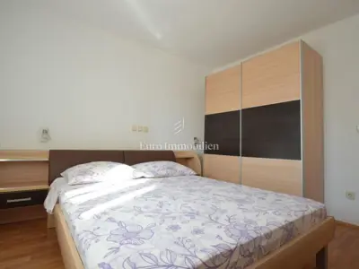 Kuća 280 m², Maslenica - 100 m od mora i bazen - 9