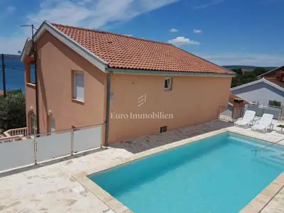 Kuća 280 m², Maslenica - 100 m od mora i bazen - 17