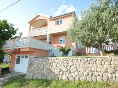 Kuća 280 m², Maslenica - 100 m od mora i bazen - 2