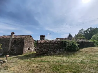 Istarsko selo, Cerovlje - 20 ha, autentična priroda - 3