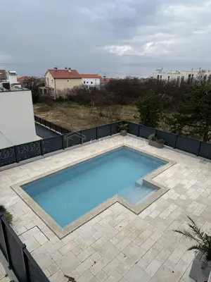 House for rent in Vrh Martinšćice, 200 m² - 22