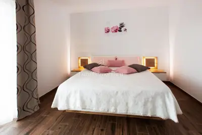 Villa 250 m², Uvala Soline - panoramski pogled na more - 9