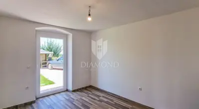 Vila 337 m², Brtonigla - bazen i pogled na more - 8