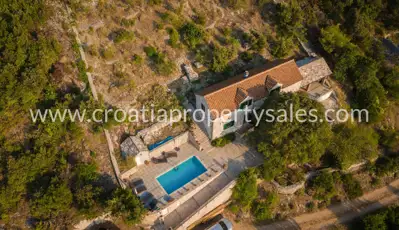 House, Brač, 110 m², 900 000 € - 10