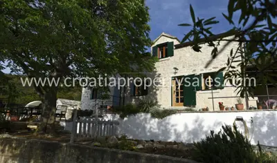 House, Brač, 110 m², 900 000 € - 3