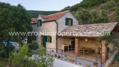 House, Brač, 110 m², 900 000 € - 11