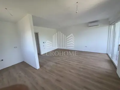 Zaton, 1. kat. povoljna cijena, odlična prilika - 7