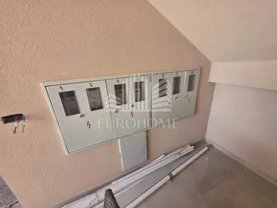 Zaton, 1. kat. povoljna cijena, odlična prilika - 8