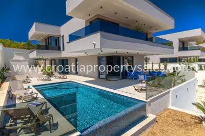 Kuća, Trogir, 380 m², 2 500 000 € - 2