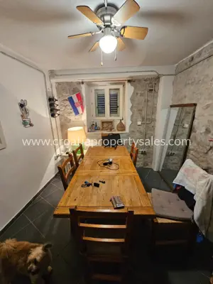 Kuća 120 m², Kaštela - stara jezgra blizu mora - 3