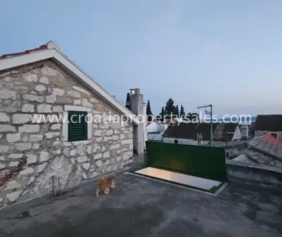 Kuća 120 m², Kaštela - stara jezgra blizu mora - 8