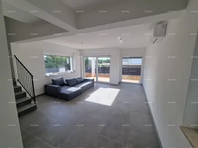 House 105 m², Novigrad - 400 m from the sea and rooftop terrace