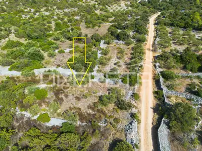 Landwirtschaftsfläche 829 m², Vinišće - am Weg - 7