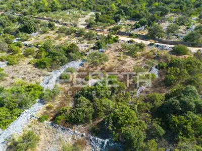 Landwirtschaftsfläche 829 m², Vinišće - am Weg - 21