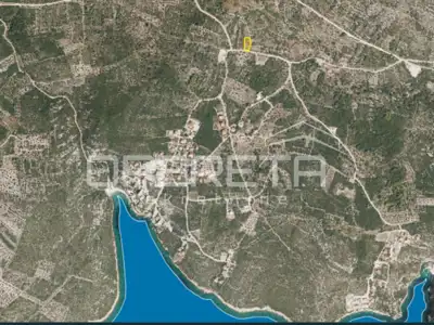 Landwirtschaftsfläche 829 m², Vinišće - am Weg - 3