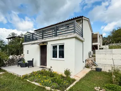 Haus 63 m², Nedešćina - renoviert und möbliert - 13