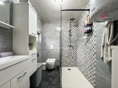 Haus 63 m², Nedešćina - renoviert und möbliert - 10