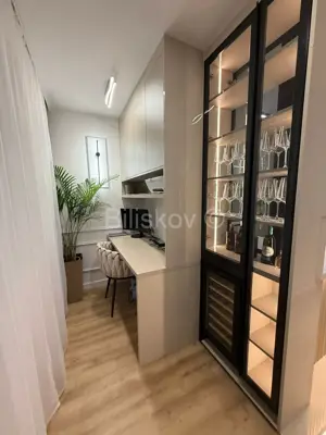 Malešnica troiposobni stan 84,20 m², na 1 katu - 8