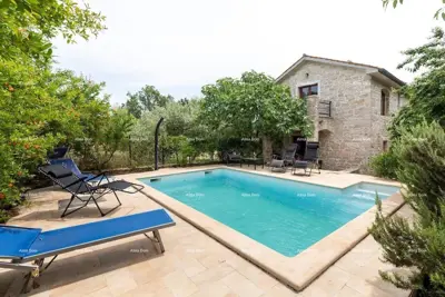 Stone houses with a pool, Marčana, sea view - 2