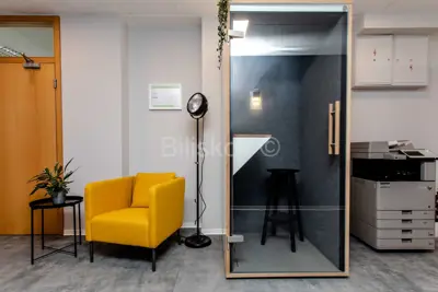 Office spaces 800 m², Split Smrdečac, modernly equipped - 3