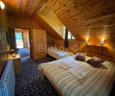 Verkauf, Plitvicer Seen, charmantes Haus 240 m², Pool, Sauna, Parkplatz - 8