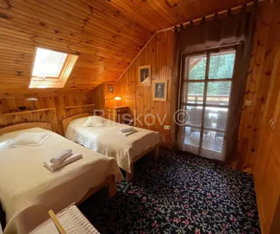 Verkauf, Plitvicer Seen, charmantes Haus 240 m², Pool, Sauna, Parkplatz - 10