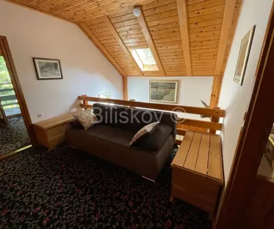 Verkauf, Plitvicer Seen, charmantes Haus 240 m², Pool, Sauna, Parkplatz - 7