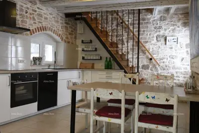 Kuća 81 m², Bale - uređena kuća u nizu - 2