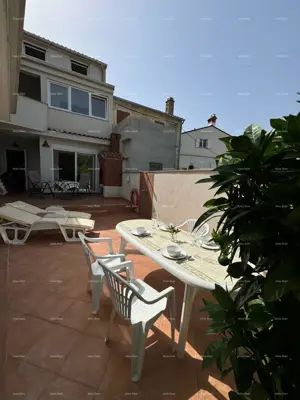 Steinhaus in Medulin, Altstadtzentrum, Garten und Vorbereitung für den Pool - 20