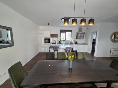 Split, Strožanac, modernes Haus 300 m² mit Pool, zur Miete - 6