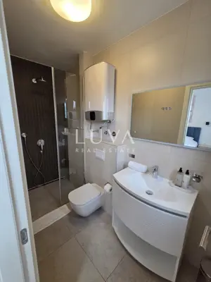 Split, Strožanac, modernes Haus 300 m² mit Pool, zur Miete - 20