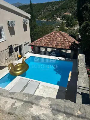 Haus zum Kauf in Novigrad, 120 m² - 2