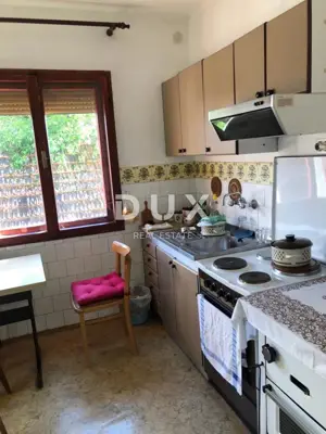 Haus 150 m², Lukovdol - großer Garten und Nebengebäude - 11
