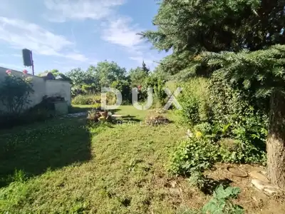 Landwirtschaftsfläche, Medulin - 2 legalisierte Objekte - 15